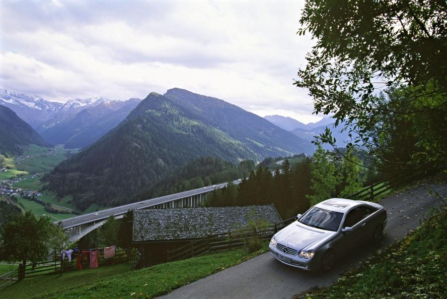  Mercedes-Benz CLK-Class 2003 года  (фото 120 из 163)